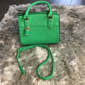 New women’s green Aldo purse with removable strap